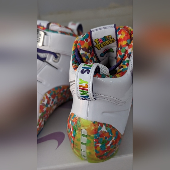 Size 10 W, 8.5 M - Nike Zoom LeBron 4 2024 Fruity Pebbles DQ9310-100 - Picture 2 of 15